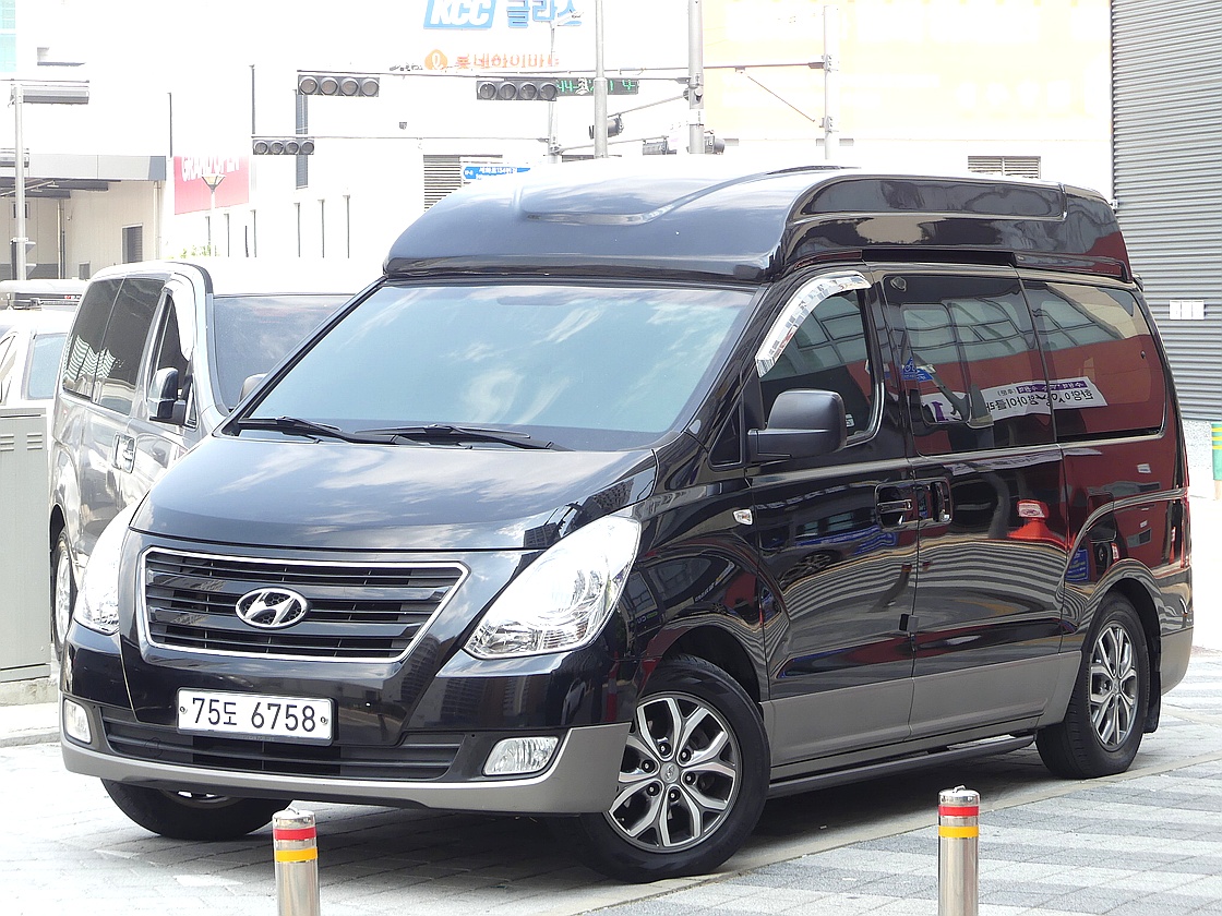 현대 더 뉴 그랜드스타렉스 2.5 디젤